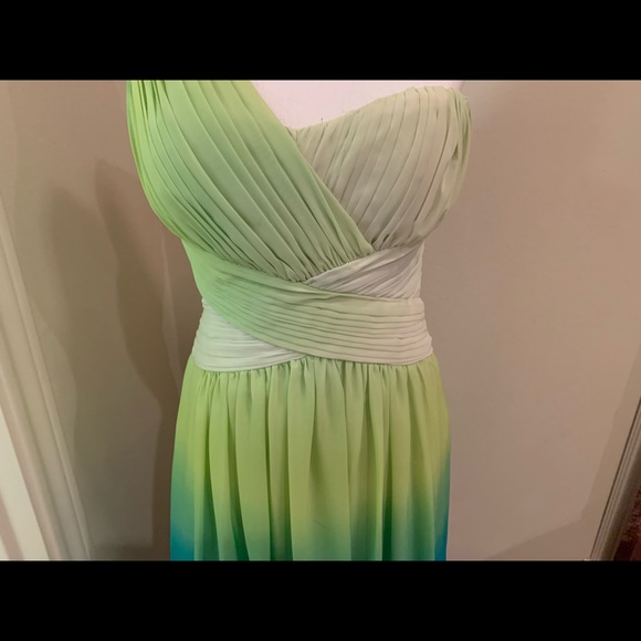 Calvin Klein Light Green to Dark Green Dress - Picture 3 of 6